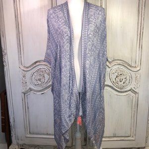 NWT Cute Graphic Soft Blue with White Kimono Style Beach Coverup OS